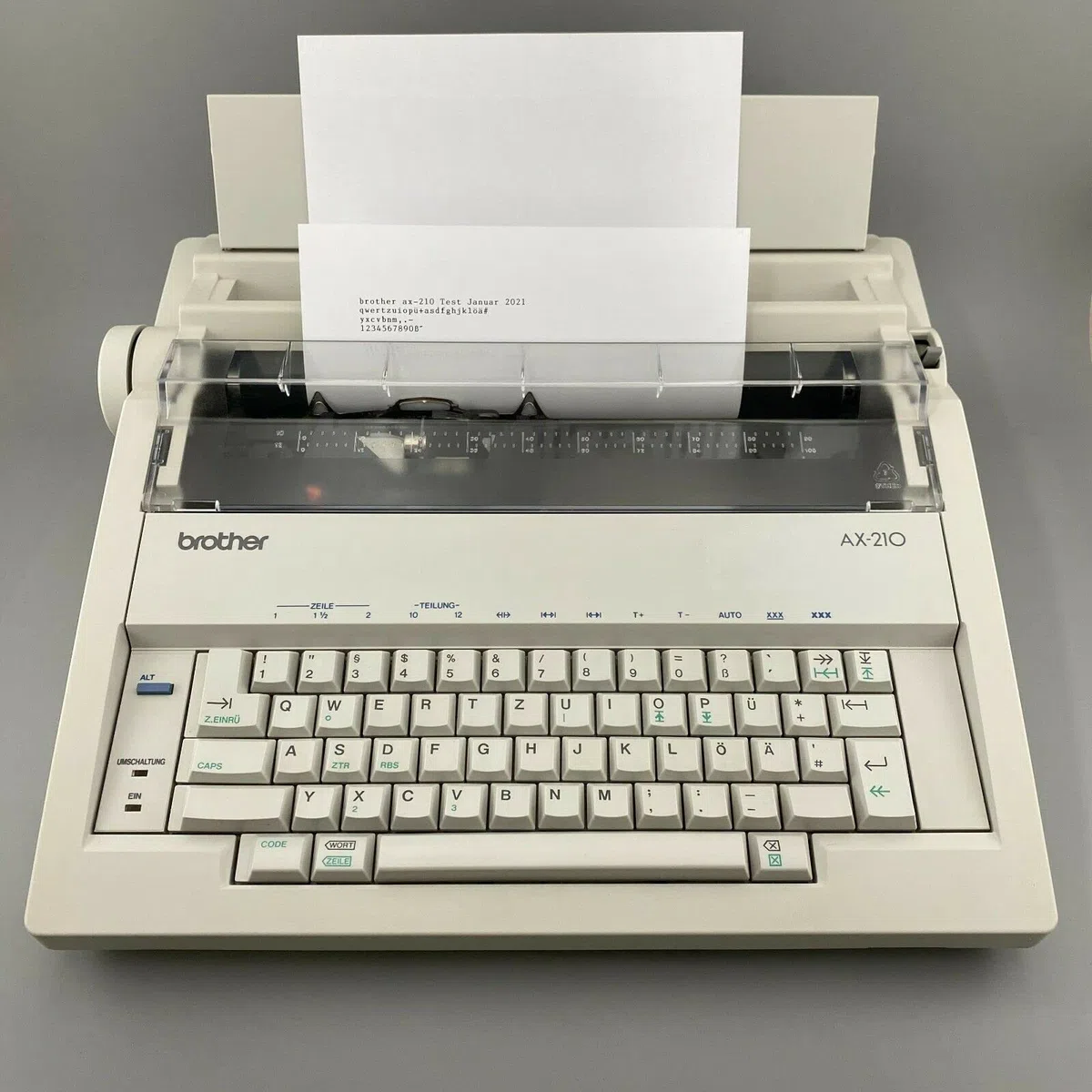 Brother AX-210 elektrische Schreibmaschine mit Korrektur