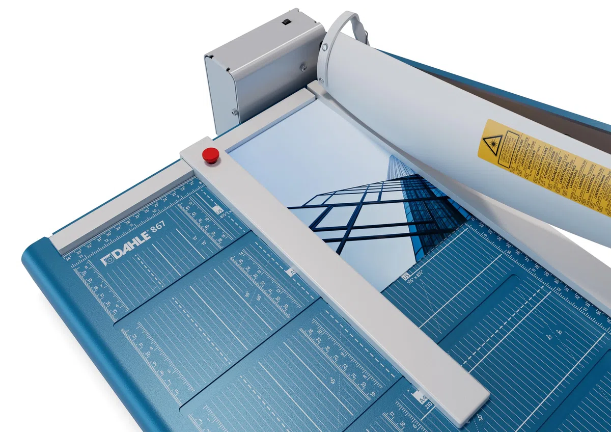 Dahle 867 Hebel-Schneidemaschine mit Sicherheitsautomatik (460 mm bis DIN A3, Schnitthöhe 3,5 mm, Metalltisch) Blau