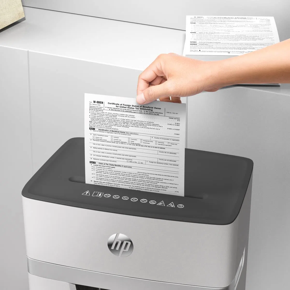 HP OneShred 10MC, Aktenvernichter, Sicherheitsstufe P-5, Micro Cut, 10 Blatt, 2804