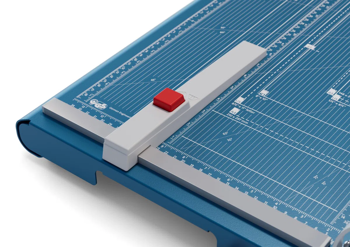 Dahle 565 Schneidemaschine (Bis DIN A4, 40 Blatt Schneidleistung) blau, 355 x 475 mm